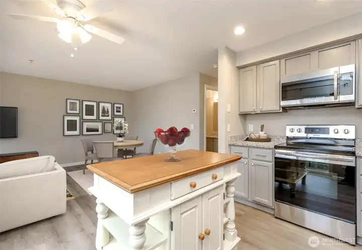 Kitchen - Image virtually staged