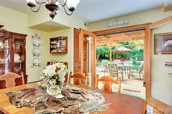 Note the lovely French doors that open onto the covered back deck. Summertime entertaining, anyone?