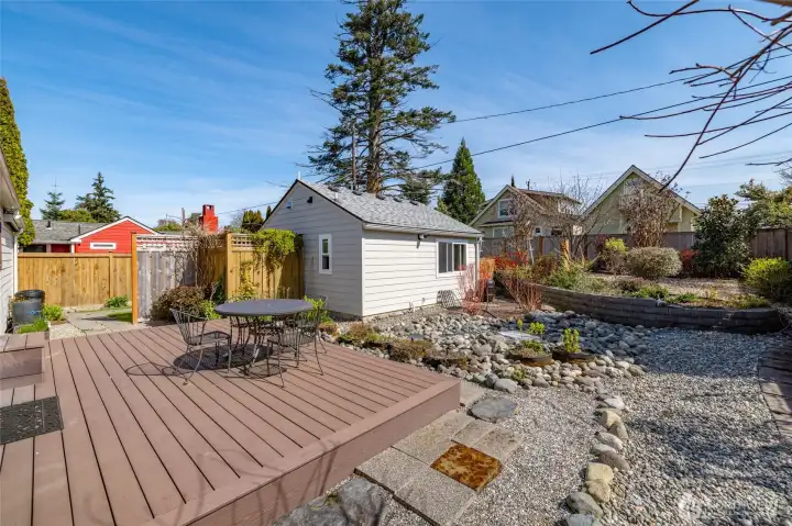 Deck and back yard space