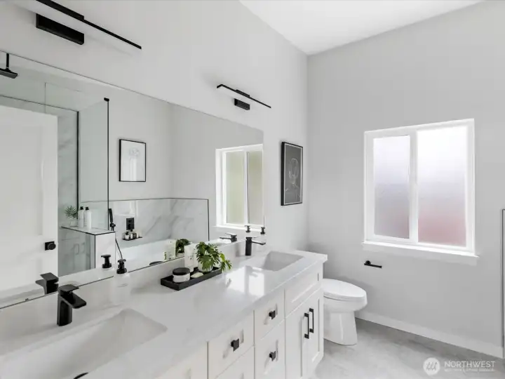 Upper master bath