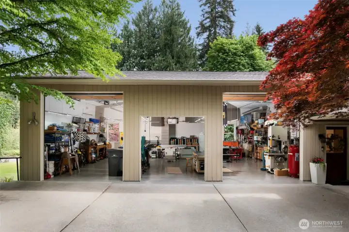 The 1200 sq ft shop/garage!  Not to be missed!