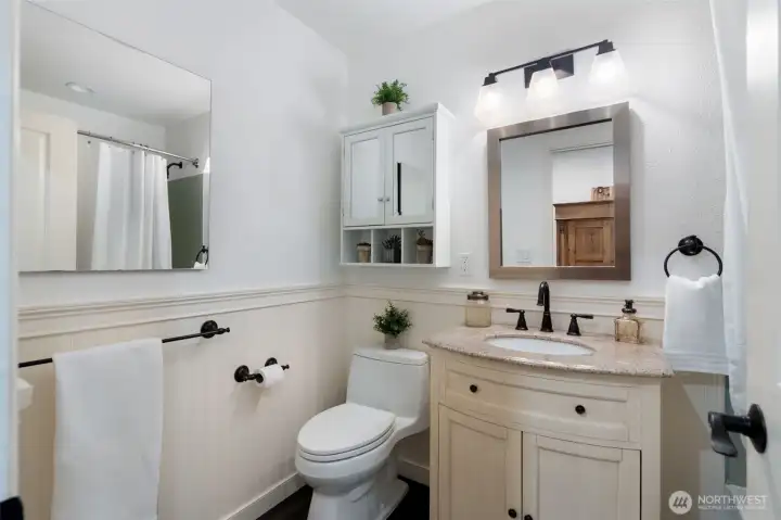 Full bath on Main