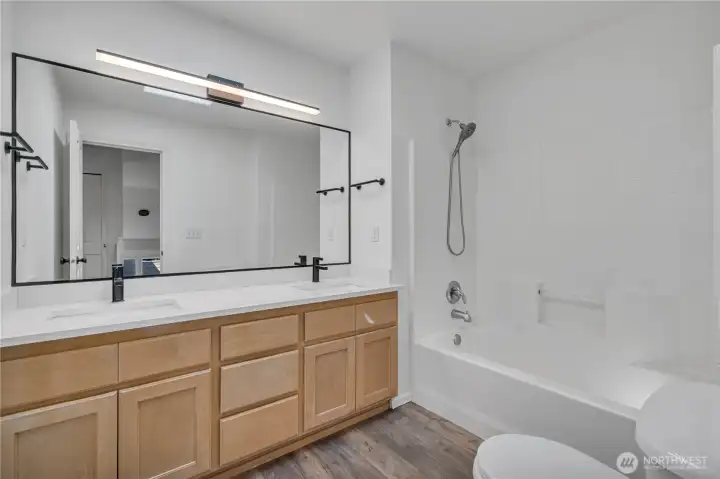 bathroom upstair