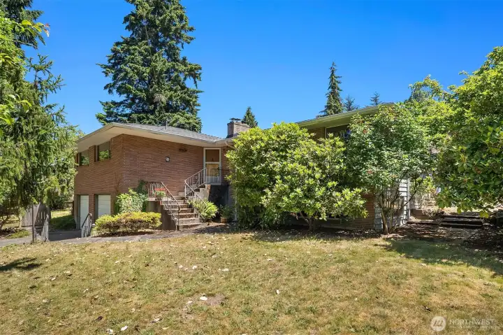 corner front view of home