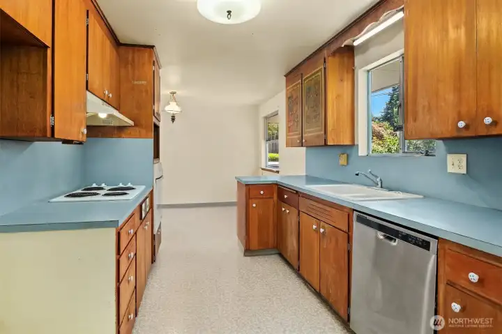 Kitchen with Eating Nook