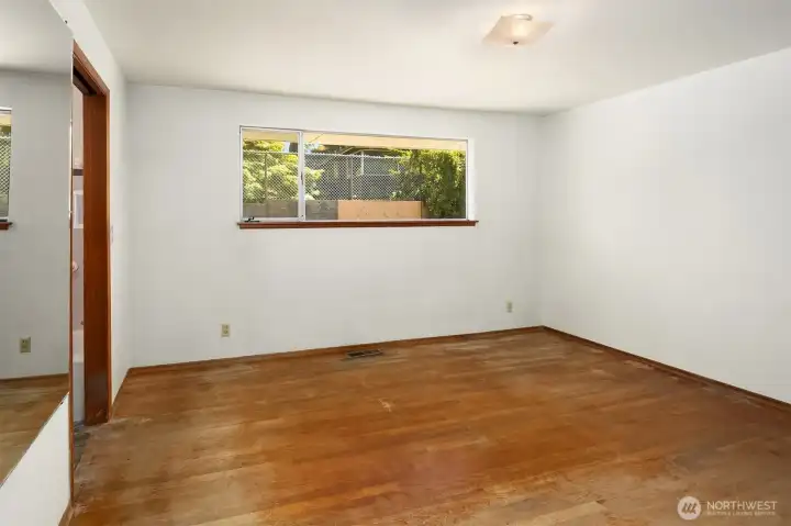 Primary Ensuite with Full Bath