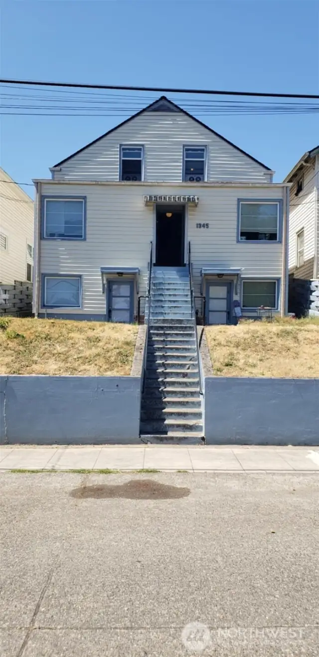 Street parking for 3 units-back units have designated spaces