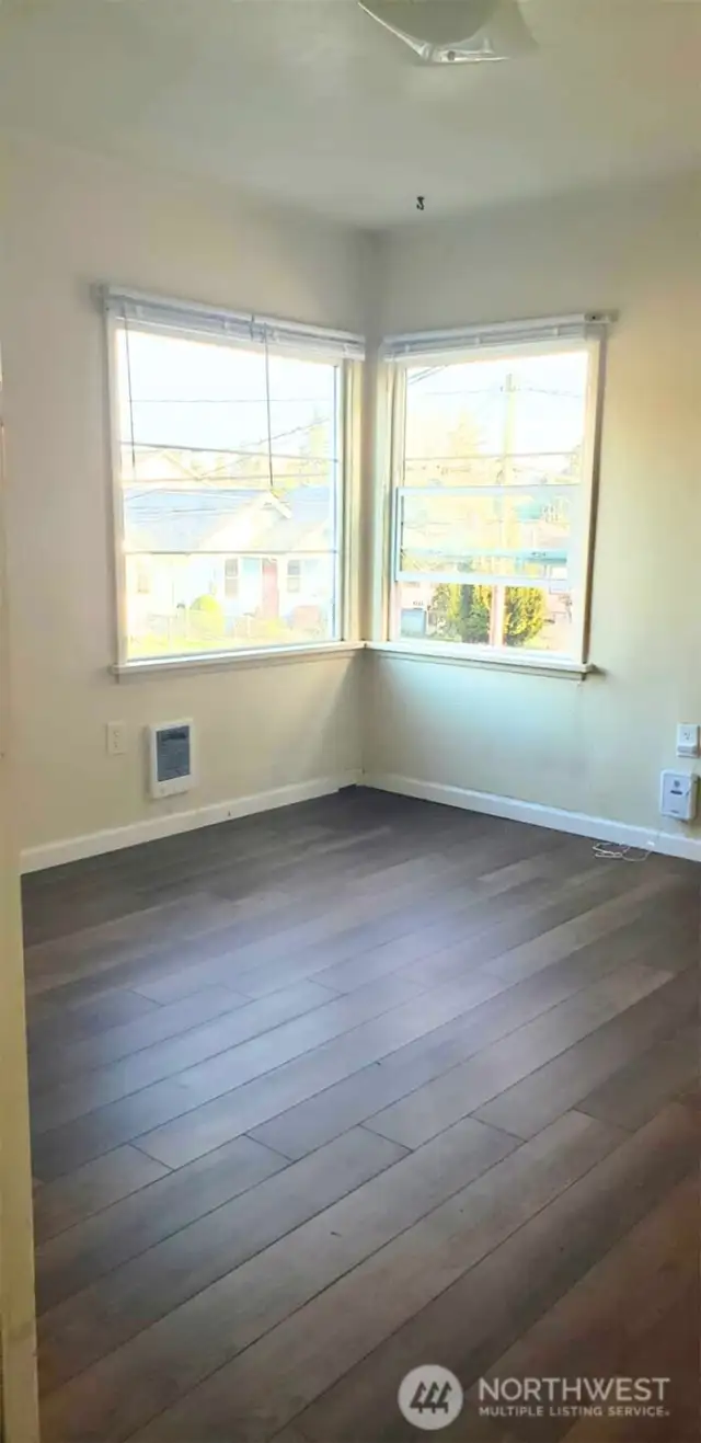Large studio unit