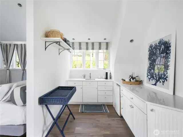 The kitchenette of the second primary suite.