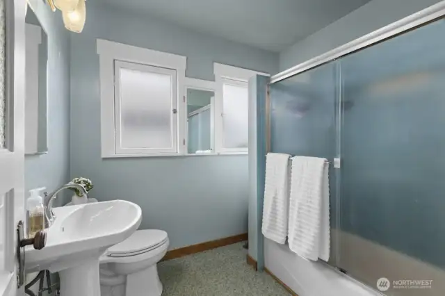 Main floor full bath.