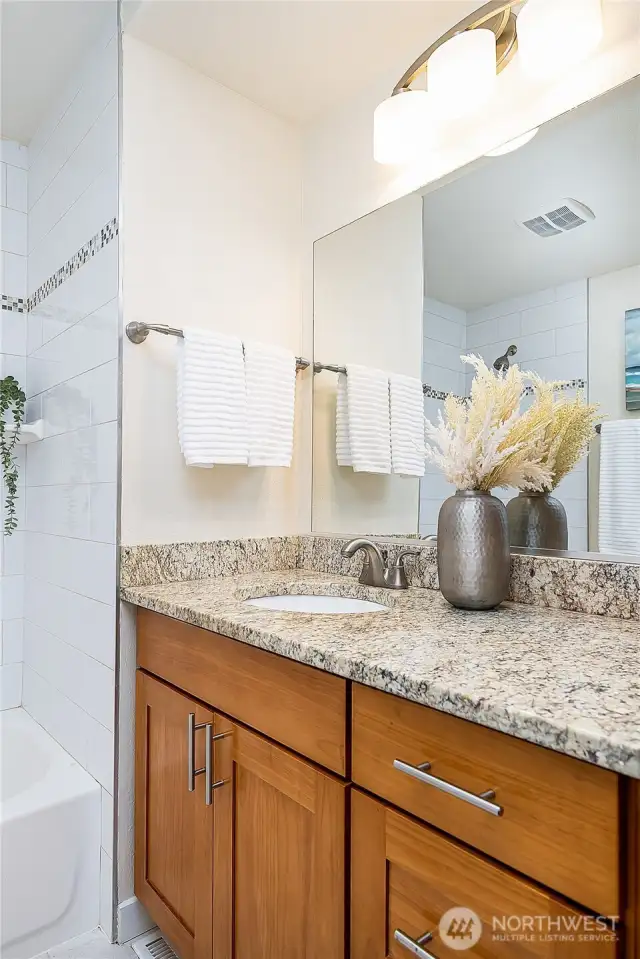 Upstairs Main Bathroom. Full bath.