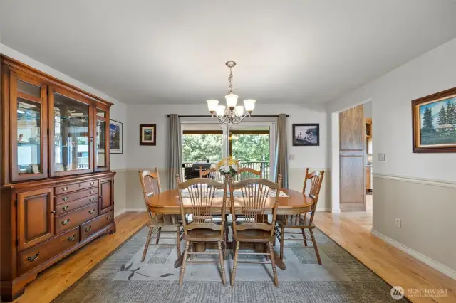 Dining Rm
