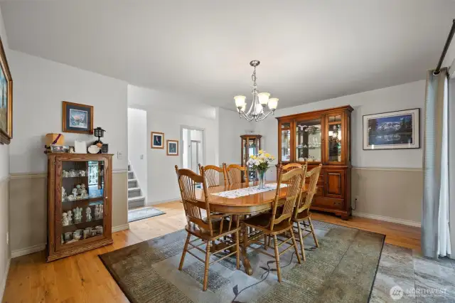 Dining Rm