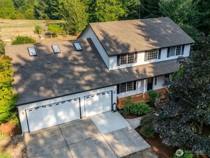 3rd Car Garage w/Workshop