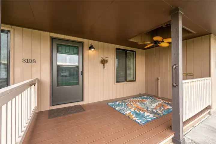 2 Bedroom, 2 Bath with Bonus Finished 12 x 15 room