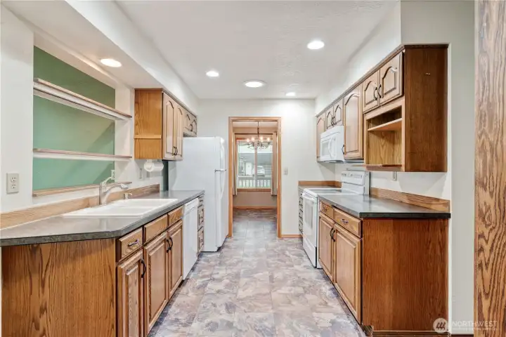Kitchen with corner breakfast nook