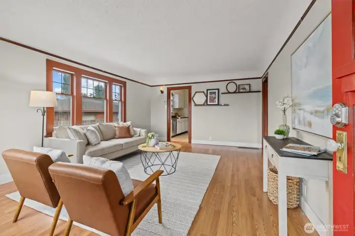 Huge living space that is perfect for entertaining.