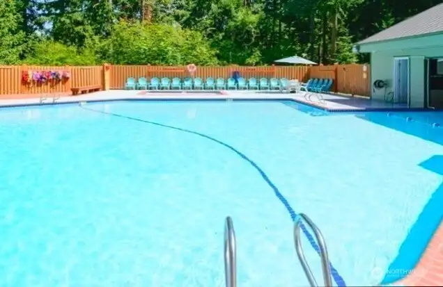 Community pool