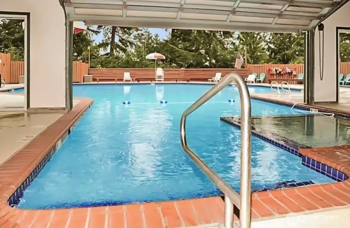 Community pool & hot tub too!