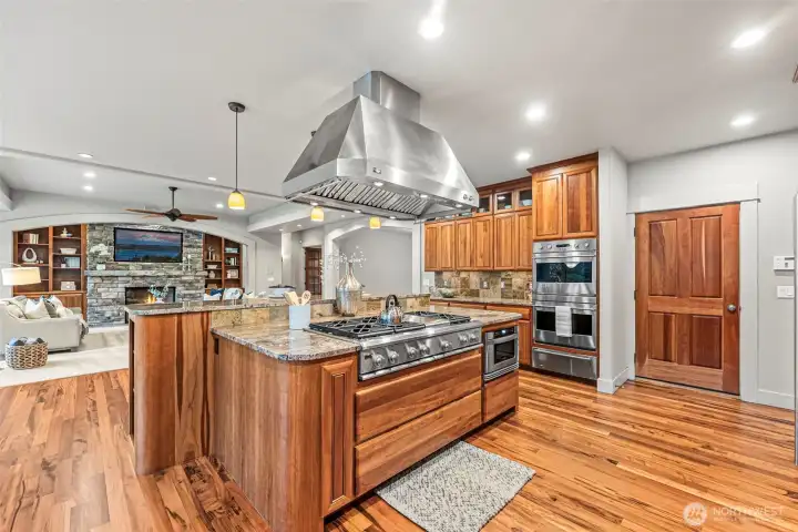 This Stunning Kitchen Connects the Open Floorplan!