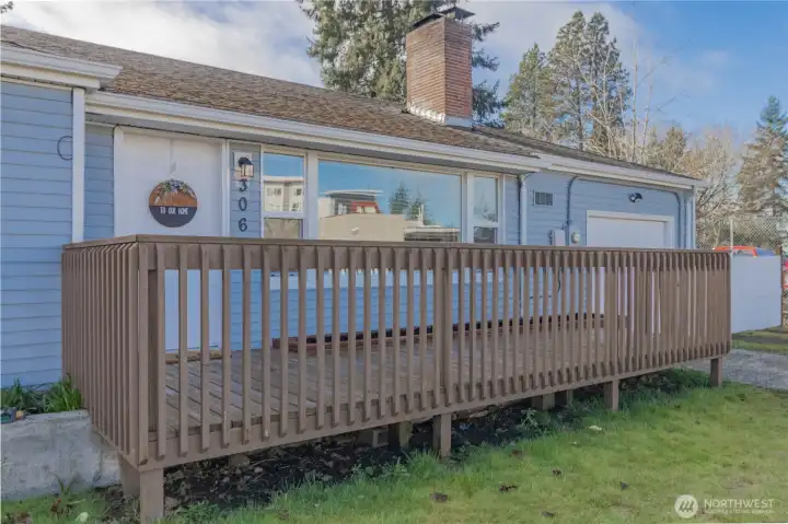 Big porch to watch the sunset