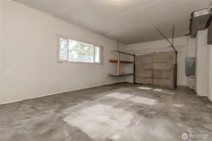 Nice big shelves for extra storage!