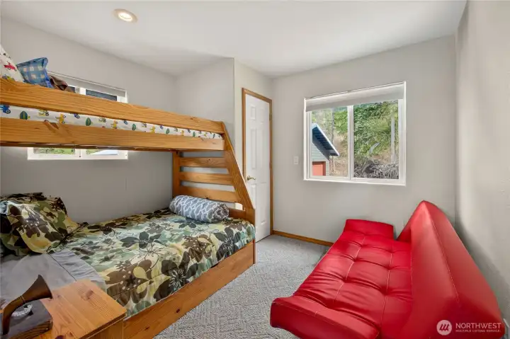 Bedroom 3 - 2nd Floor