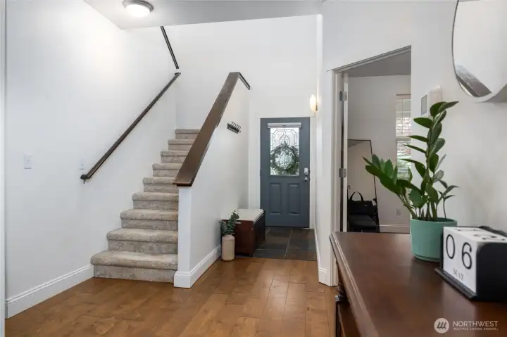 Open entry way to the home.