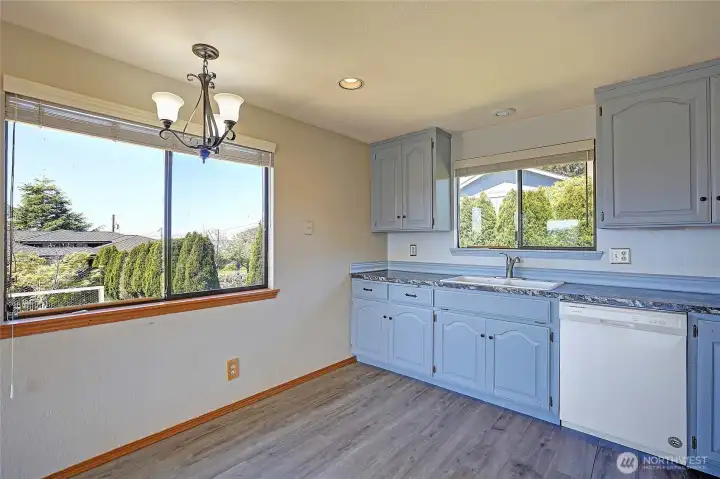 Look out your kitchen window and enjoy the territorial surrounding views.