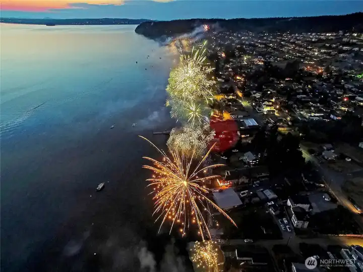 Imagine enjoying your next 4th of July seeing this firework show that the community offers.