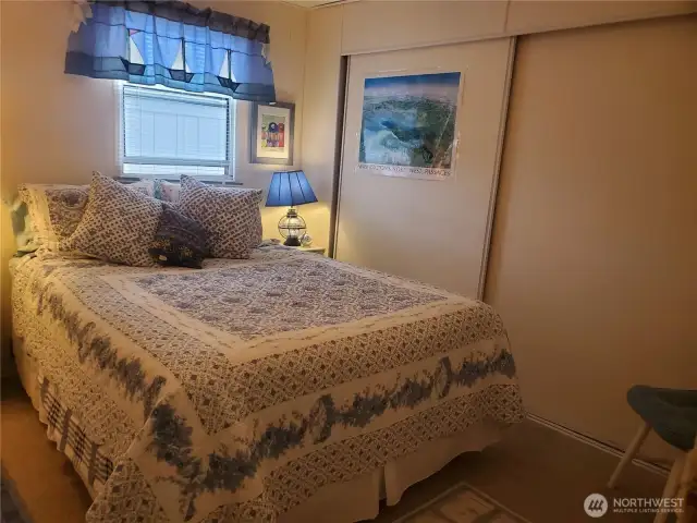 Guest room.