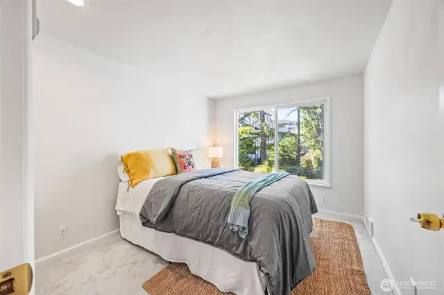 2nd bedroom