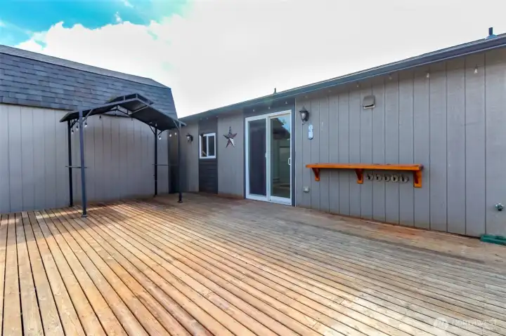 Step out onto this good size entertaining size deck.