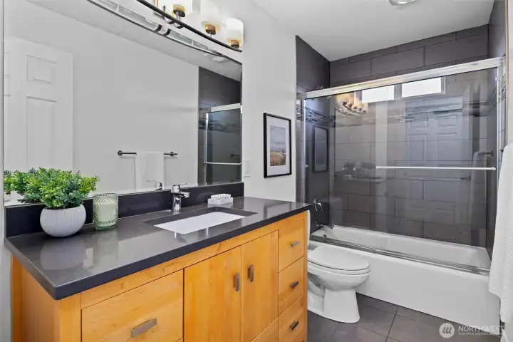 Updated full bathroom off hallway