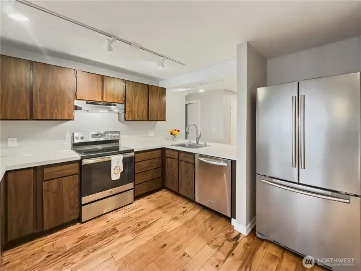 Upgraded stainless appliances.