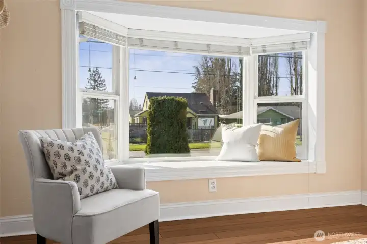 Built-in Bay Window Seat