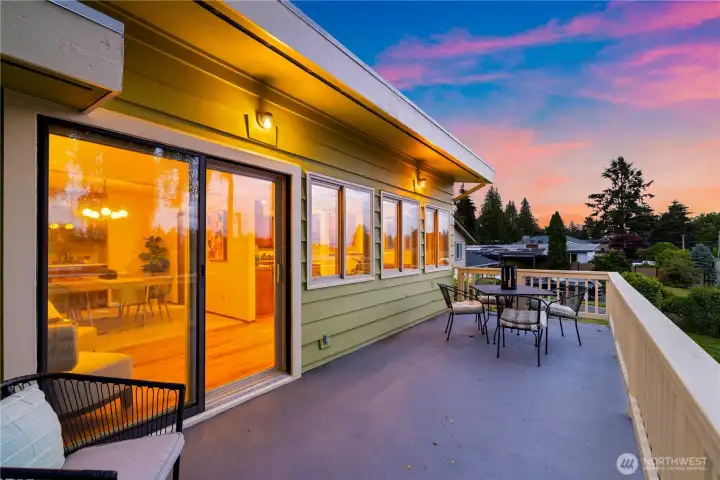 Amazing deck off the kitchen/dining area with lake and Mt. Rainier views.