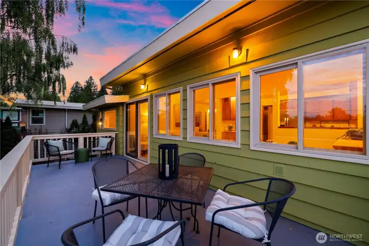 Sit on the front deck and enjoy the sun setting over the lake.