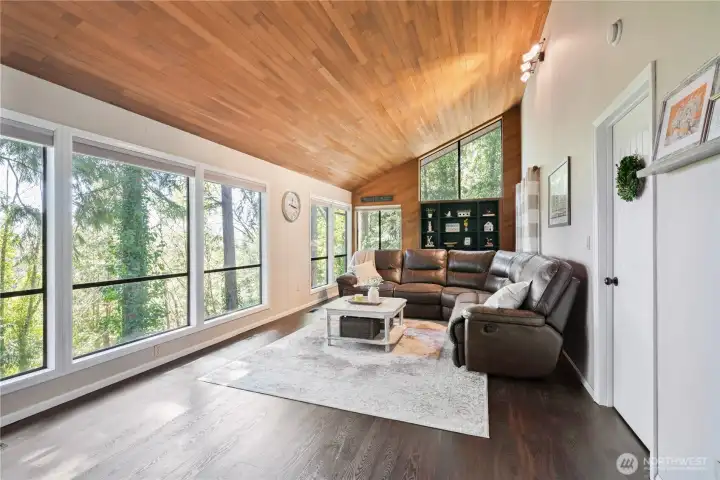 Formal Living Room w/Wall of View Windows