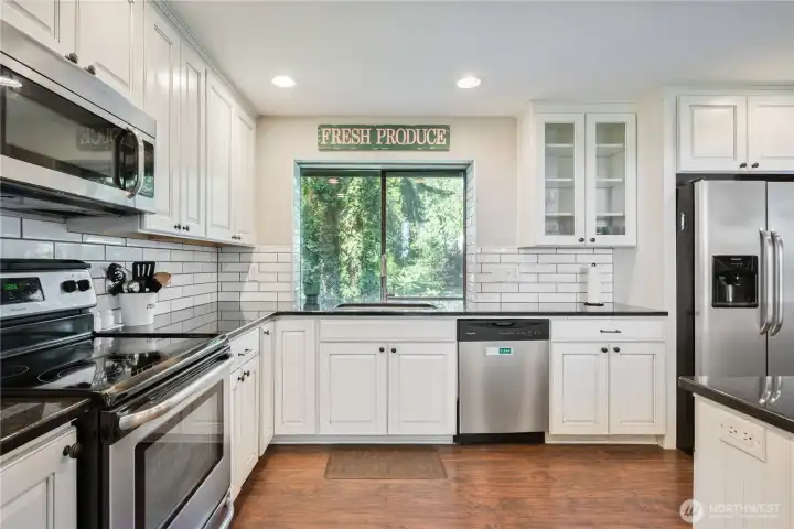 Kitchen w/SS Appliances