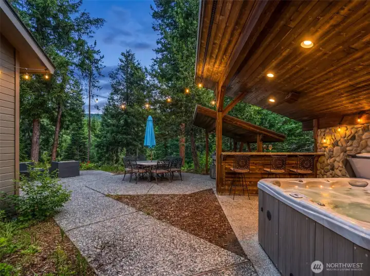 Twilight Covered Patio and Hot Tub