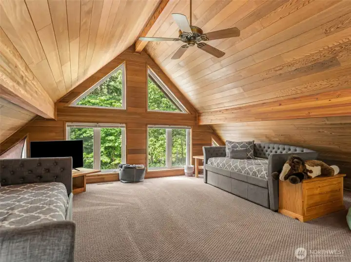 Upper Loft with Picture Windows