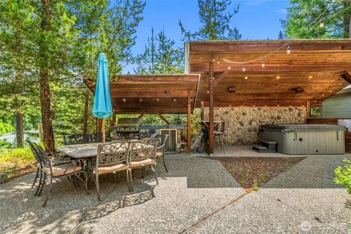Covered Outdoor Kitchen and Pavilion