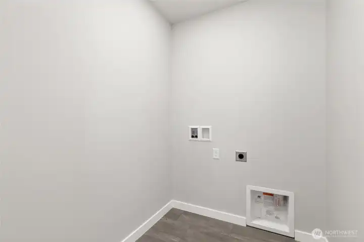 Photos are of a Similar Home & Floor Plan. Colors, Specs & Upgrades May Vary.