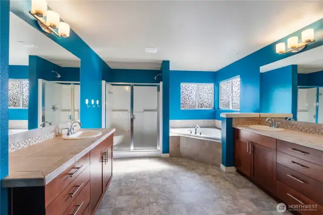 Beautiful 5 piece bath attached to the primary suite