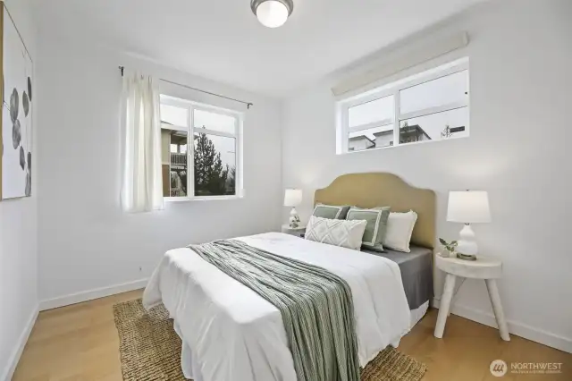 Spacious 2nd bedroom