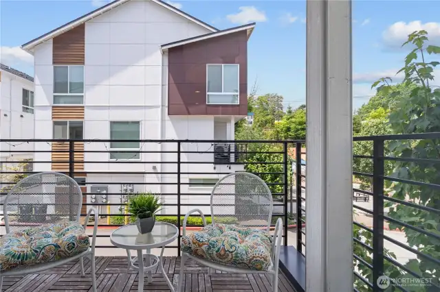 Start your morning with coffee on the patio, overlooking the peaceful community courtyard and lush greenery.