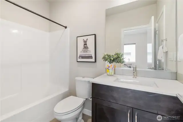 Full bath upper floor