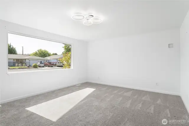 No more tight quarters—this expansive 5BR/3BA home boasts two kitchens, two very spacious living rooms, and over 2,700 SF of space!