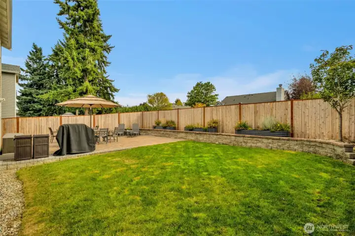 New Fence and those planters stay.